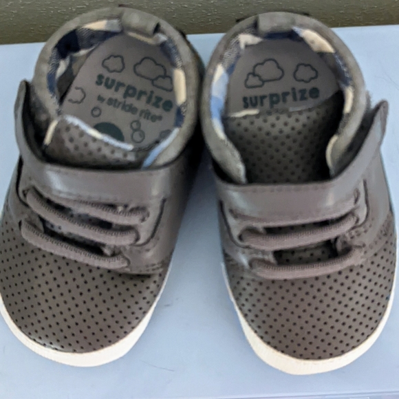 Stride Rite shoes for baby - Picture 2 of 4